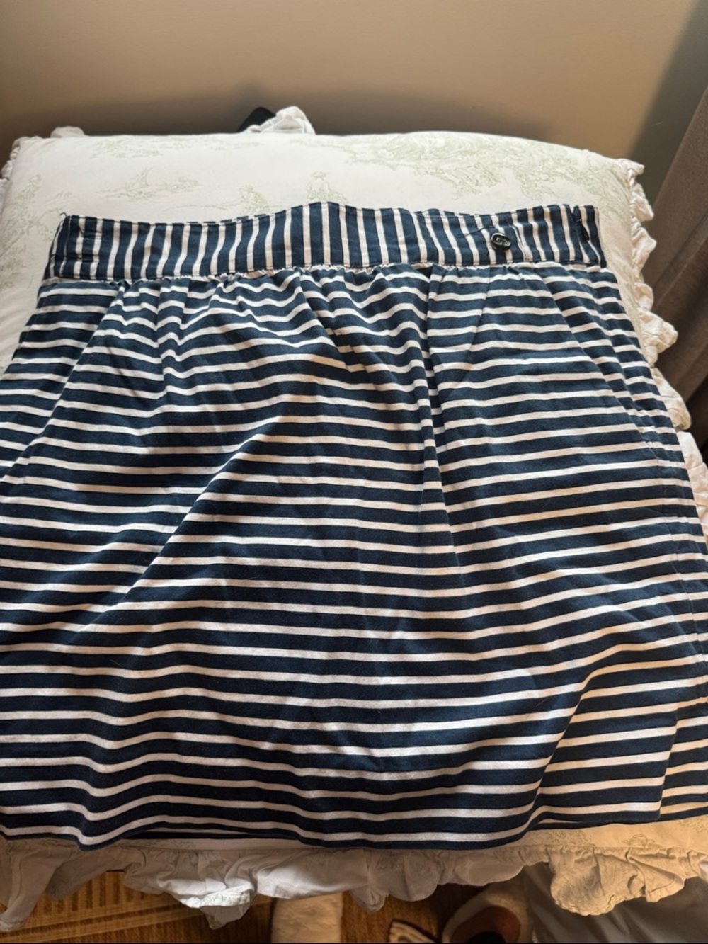 Vineyard Vines Navy and White Striped Skirt
